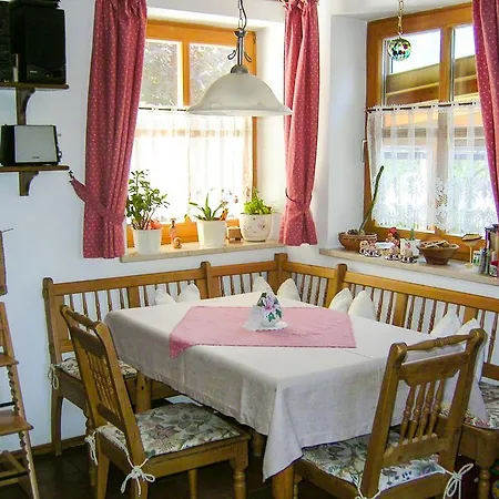 Bayerwald Oda ve Kahvaltı Hengersberg